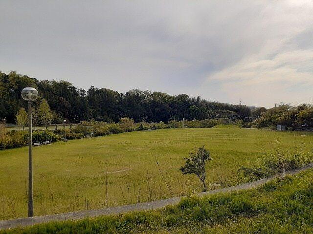 花川運動公園：1000m