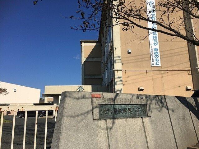 瑞穂小学校：900m
