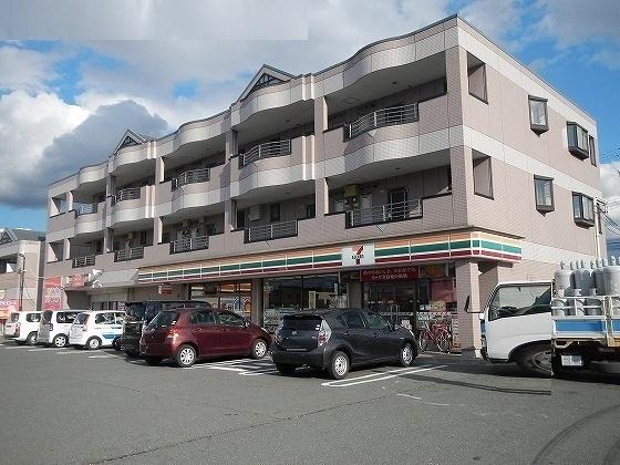 セブンイレブン下地店：1100m