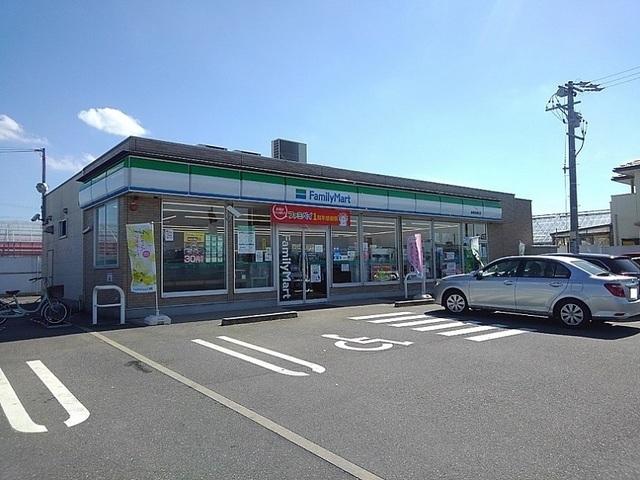 ファミリーマート：1100m