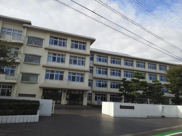 浜松市立葵西小学校：1500m