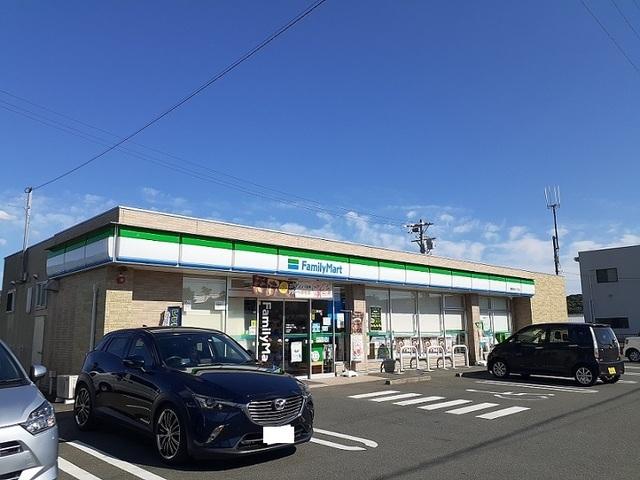 ファミリーマート：350m