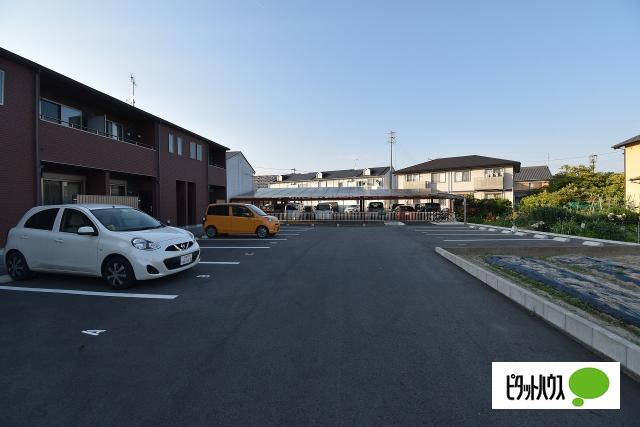 フルーク（0105） 駐車場