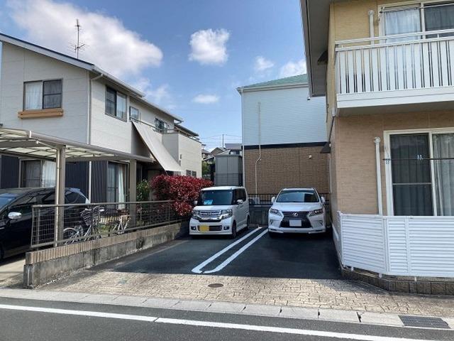 シャリテドール（101） 駐車場