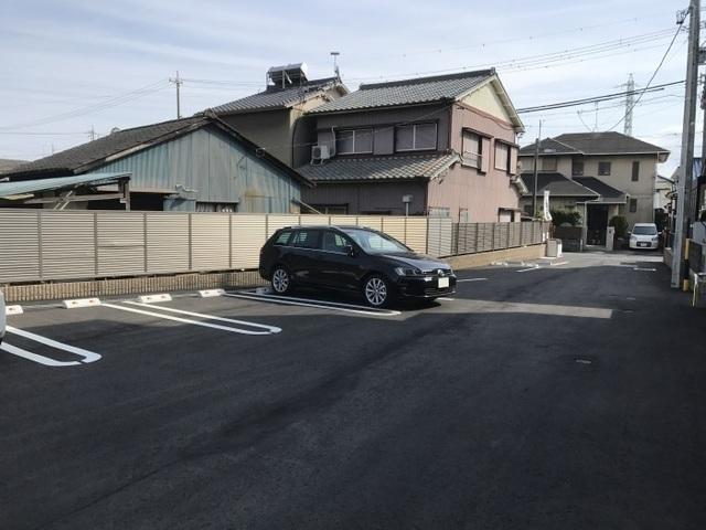 ルチェーレ龍禅寺（102） 駐車場