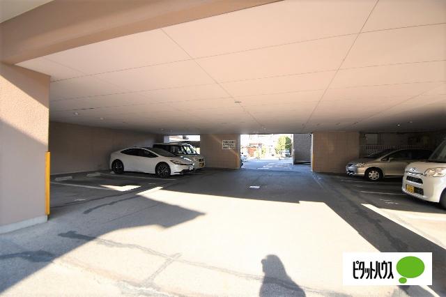 マンションソニア 駐車場