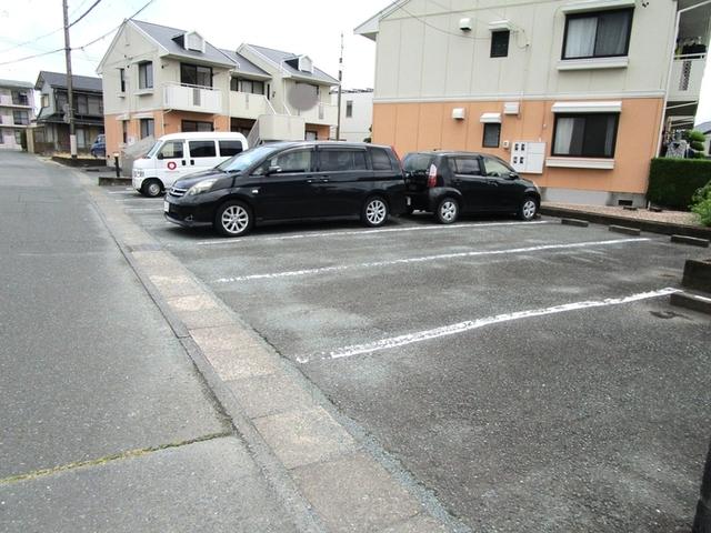 セジュール エム　Ｂ（202） 駐車場