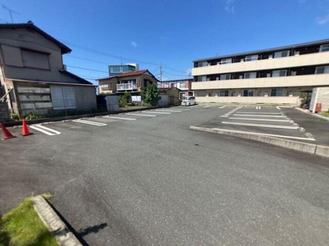 Ｂｌａｎｃ　Ａｉｌｅ（106） 駐車場