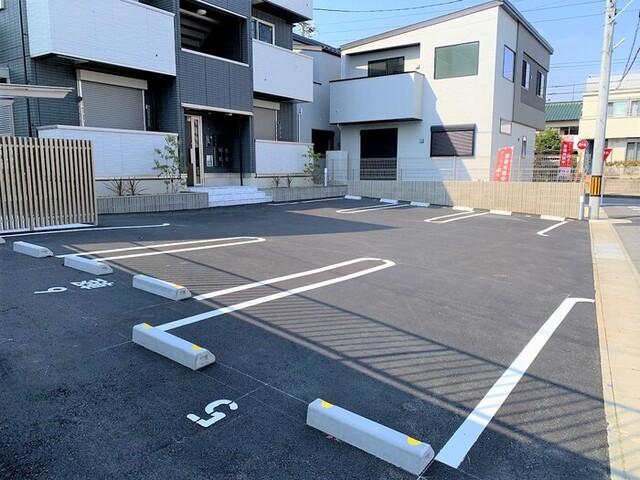 サンフラワー（101） 駐車場