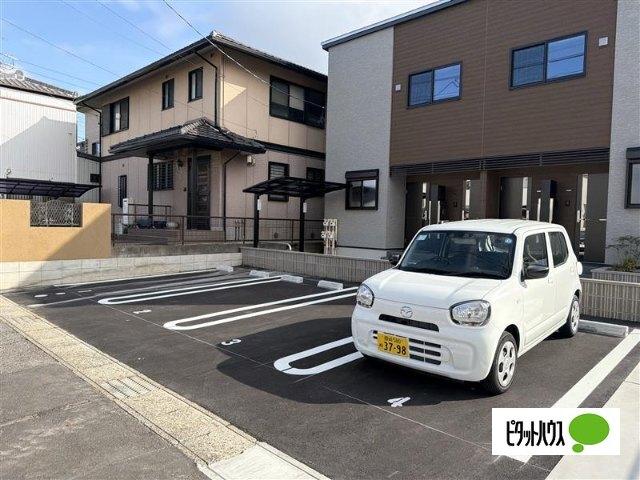 ミライズテラス美園（0201） 駐車場