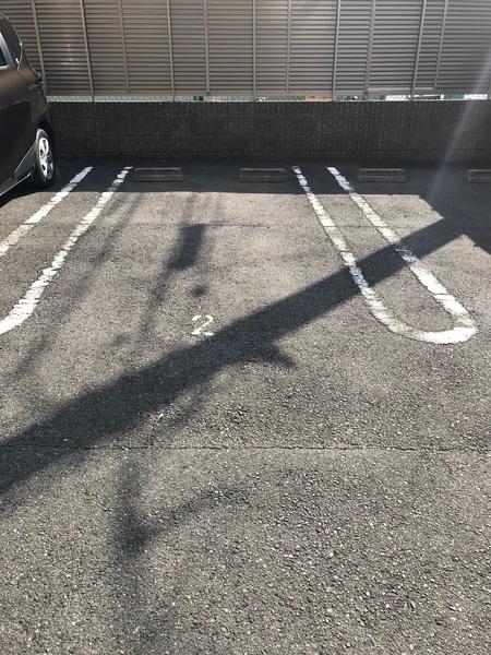 モアグレース妙音通 駐車場