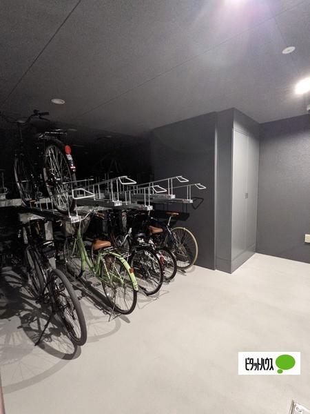 オープンレジデンシア久屋大通ＴＨＥ ＣＯＵＲＴ 駐車場