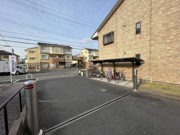 ブルーム弐番館（0102） 駐車場