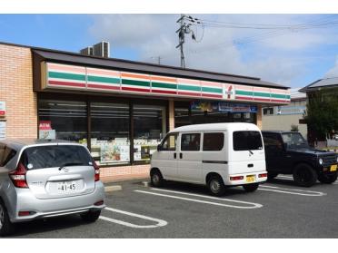 セブンイレブン堺深井沢町店：66m