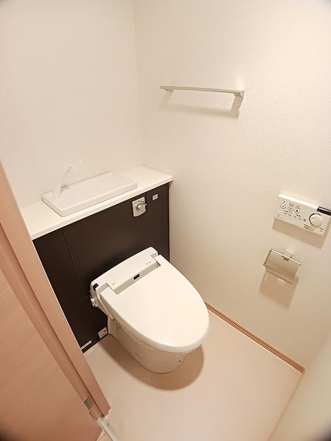 ハイダウェイ下古城（202） トイレ