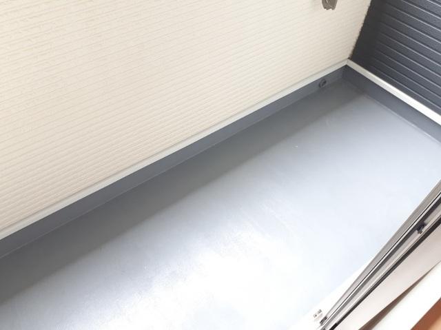 プレジェーネ　一津屋（101） バルコニー