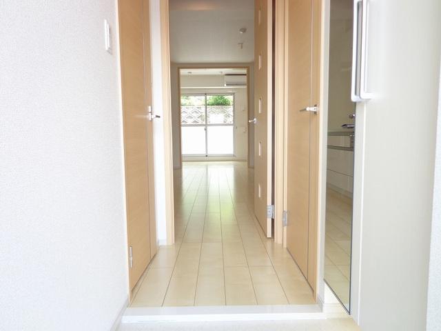 サンプラザ　茨木（302） 玄関