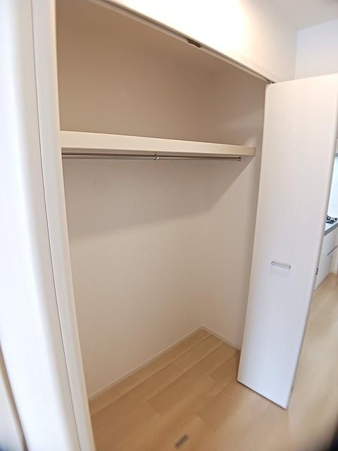 フランあおい（204） 収納