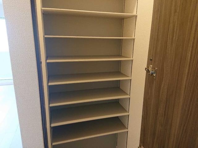 アドラブール（北区）（301） 玄関
