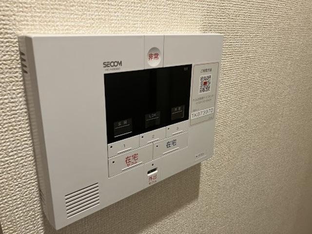 D-ROOM深草小久保町C（101） セキュリティ