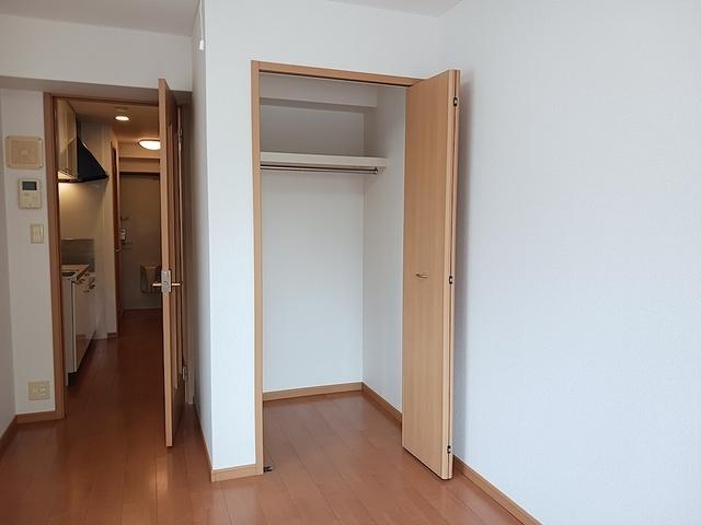 エッセンティア春日野（302） 収納
