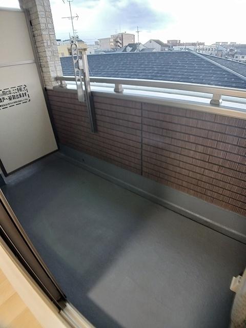 シャルマン東寺南Ⅲ（302） バルコニー