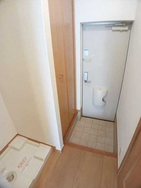 パストラルみやけ（101） 玄関
