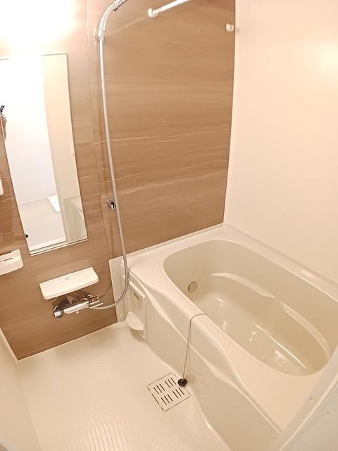 ヒカルサ京都北山栗栖Ⅰ（304） バス／シャワー