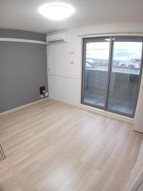 ヒカルサ京都北山栗栖Ⅰ（303） リビング