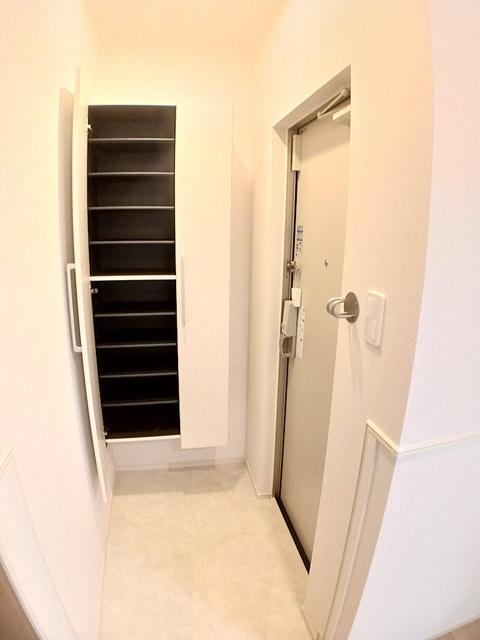 ヒカルサ京都北山栗栖Ⅰ（302） 玄関
