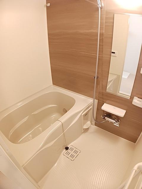 ヒカルサ京都北山栗栖Ⅰ（301） バス／シャワー