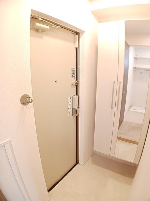 ヒカルサ京都北山栗栖Ⅰ（204） 玄関