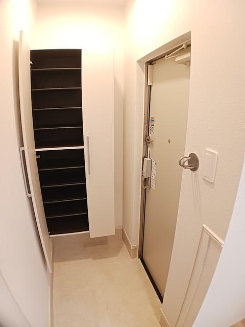 ヒカルサ京都北山栗栖Ⅰ（102） 玄関