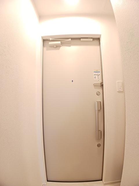 ヒカルサ京都御薗橋通（302） 玄関