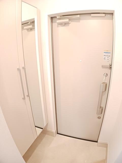 ヒカルサ京都御薗橋通（103） 玄関