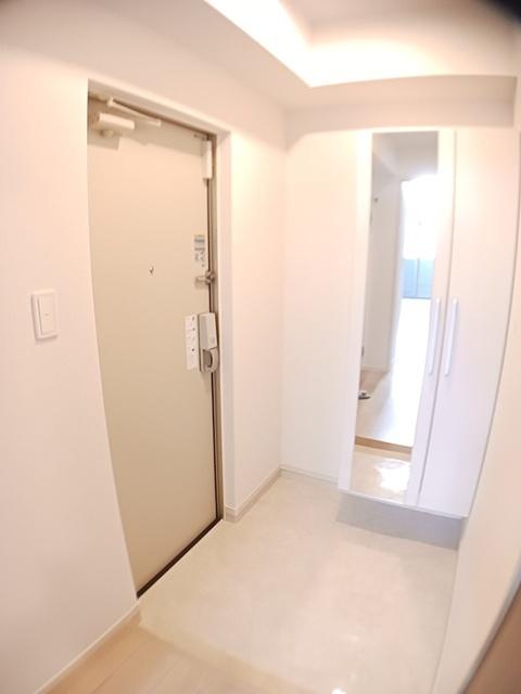 ヒカルサ京都大宮中林Ⅰ（303） 玄関