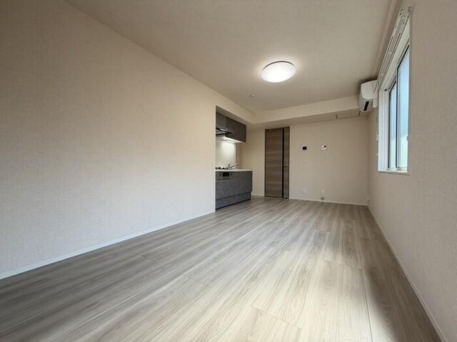 GRAMM桂北滝川　C棟（302） 室内