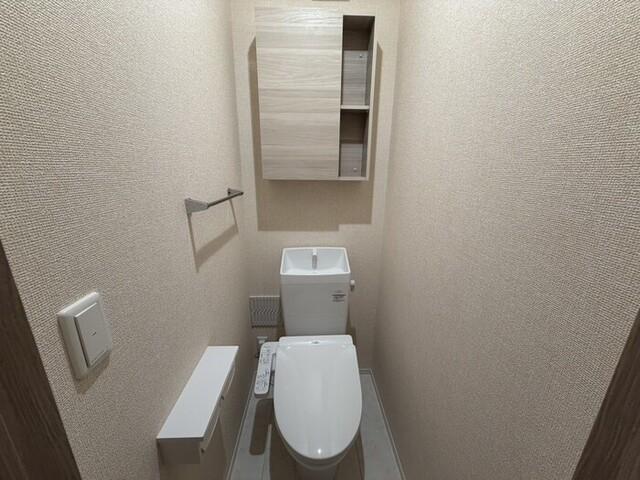 GRAMM桂北滝川　C棟（302） トイレ