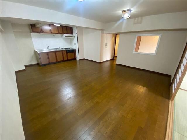 北野町アーバンライフ（421） リビング