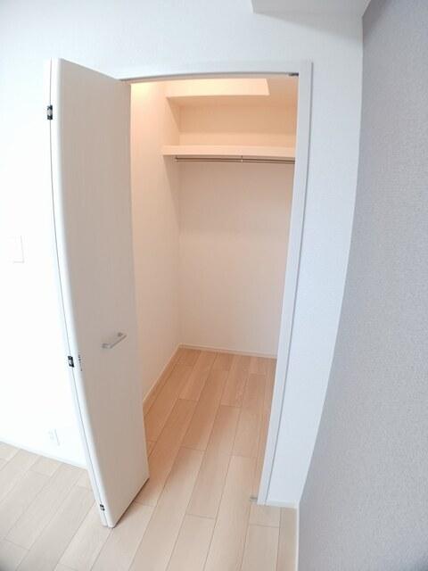 レジデンス　藤ケ森（302） 収納