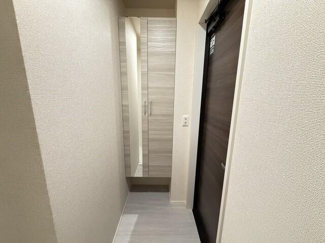 STグランツ（301） 玄関