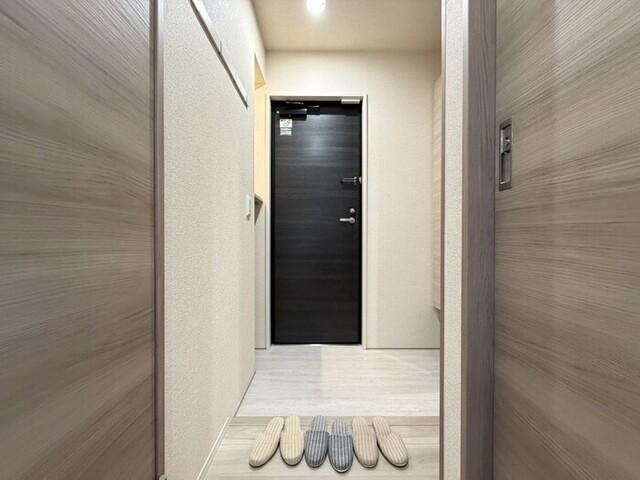 D-ROOM伏見駅前（302） 玄関
