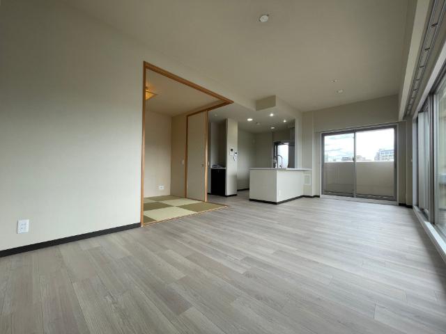 ネバーランド江坂江の木町（0504） リビング