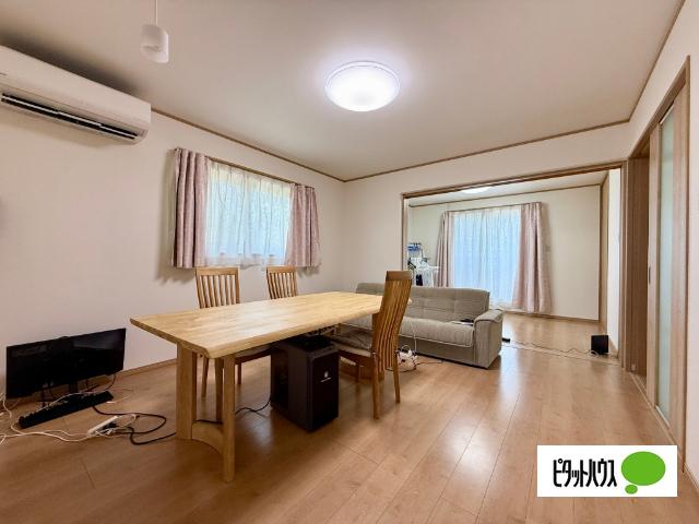 壬生森前町戸建 リビング