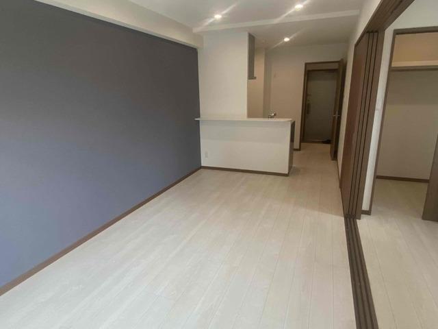 THE RESIDENCE　二条駅前（606） リビング