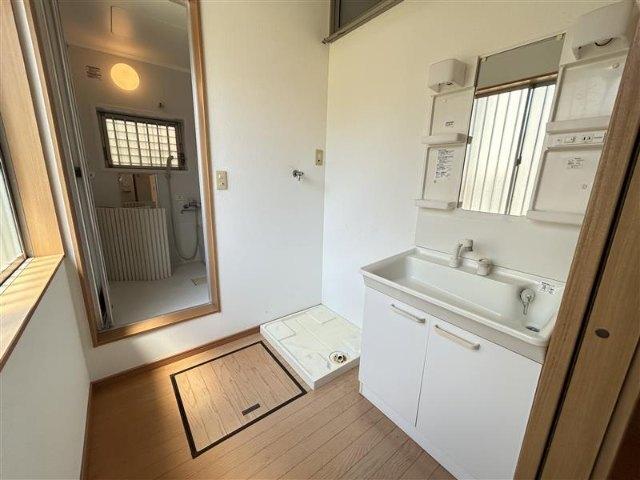 尼崎市塚口本町一戸建 洗面