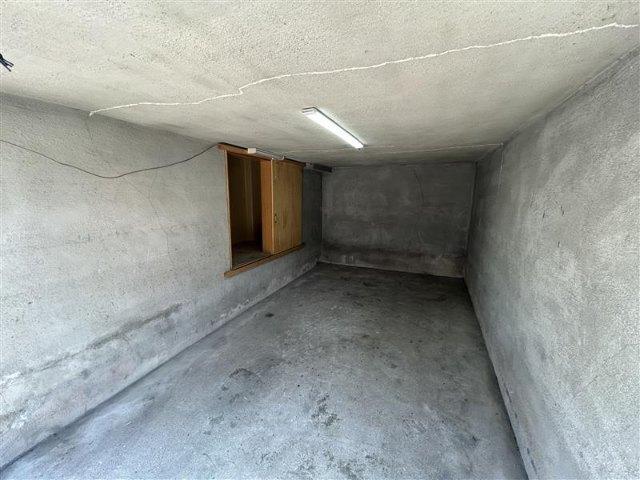尼崎市塚口本町一戸建 駐車場