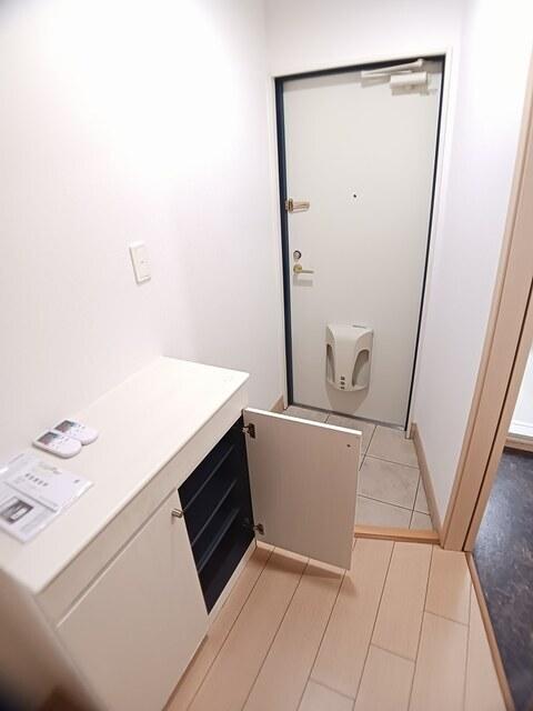 ｆｏｒｅｓｔａｇｅ　西院（402） 玄関