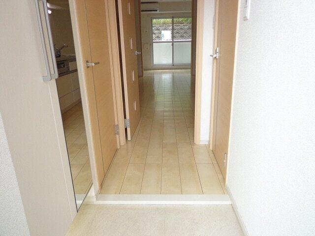 サンプラザ　茨木（203） 玄関