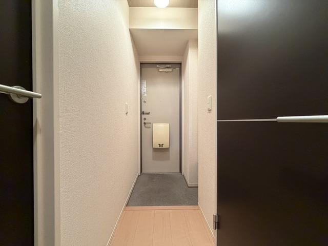 セジュール城南（206） 玄関